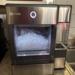 LG Profile ice Maker