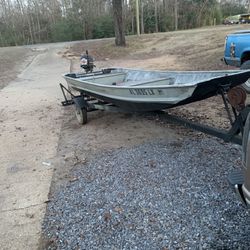 Mom Ark Flat Bottom Boat