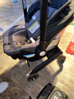 Evenflo stroller / car seat