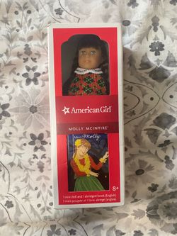 Rare American Girl Molly Mcintire Mini Doll And Book