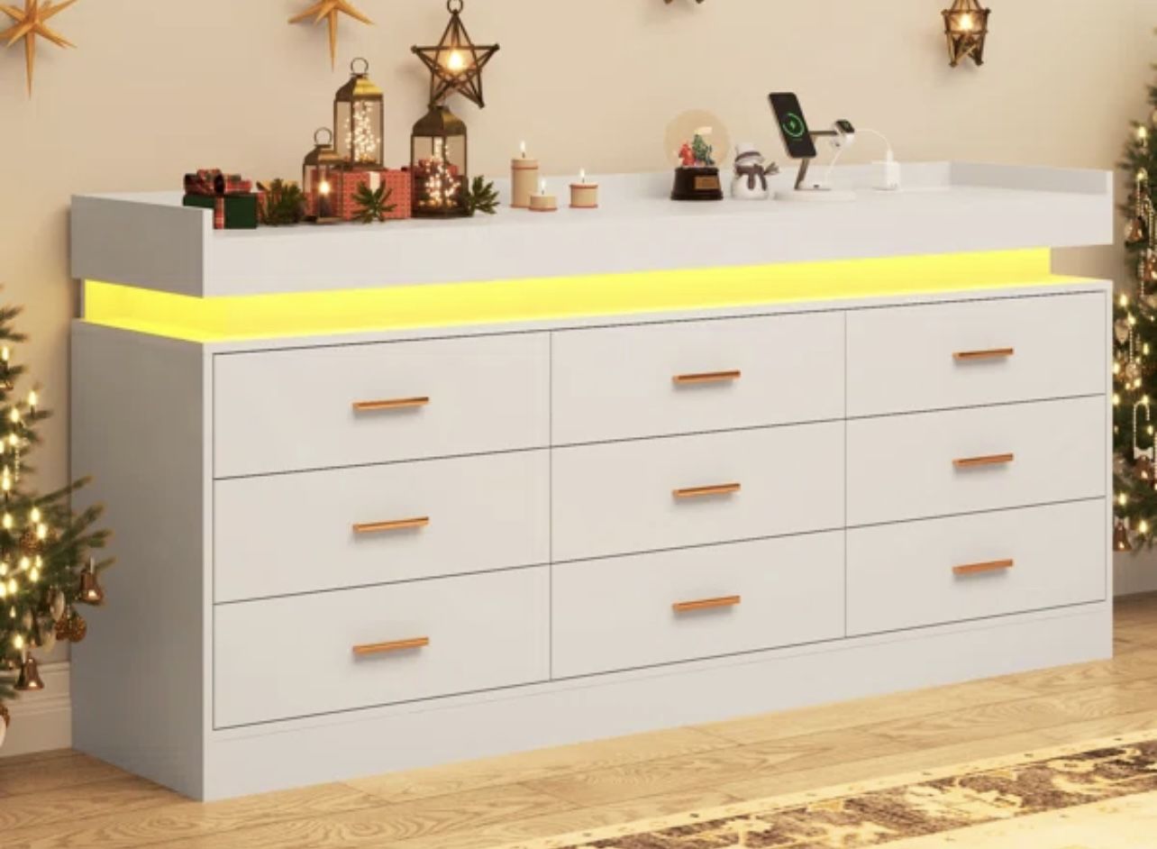 Drawer Dresser With LED Strip And Charging Power Station 