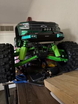 Traxxas Xmas 8s