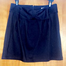 Womens Mini Skirt, Size M