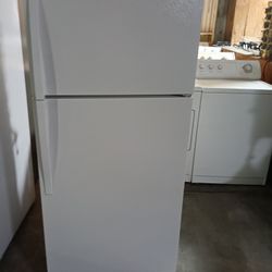 Refrigerator Whirlpool Everything Is And Good Working Condition 3 Months Warranty Delivery And Install 