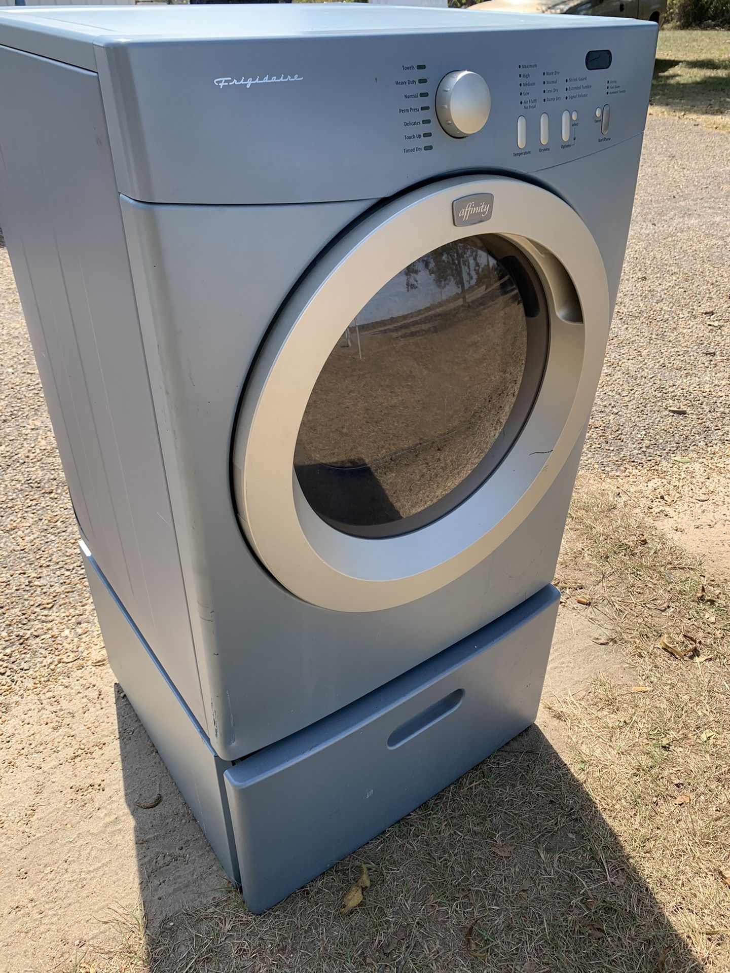 Dryer With Pedestal