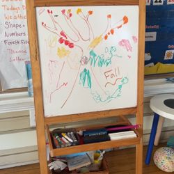 Easel  