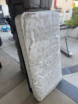 Baby Crib Mattress and support