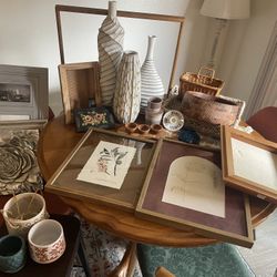 Bundle Of Home Decor 