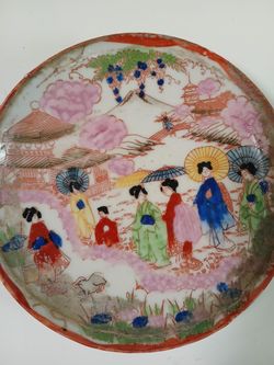 Umbrella Geisha antique Handpainted saucer