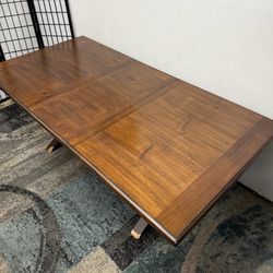 Free Delivery Costco Dining Table Wooden Expandable Leaf