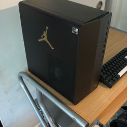 Selling Gaming Pc And Keyboard