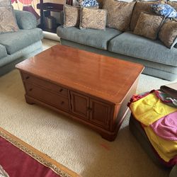 Thomasville Coffee Table