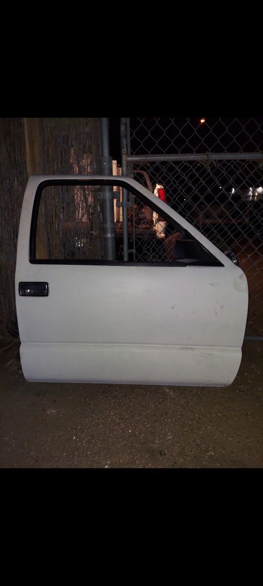 Chevy S10 Parts Passenger Side Door