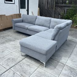 L sectional Sofa 