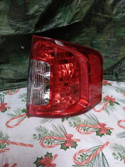 2011-14 Ford Edge Right Tail Light 