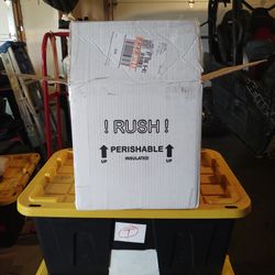 14"-14" Insulated Box