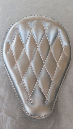 Harley Sportster Seat - Alex Leathercraft
