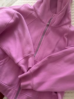 Lululemon sweater