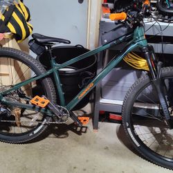 2025 Norco Charger A1 - Medium - Like New! (Hardtail Trail/XC) $1000 OBO