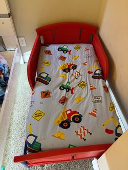 Toddler bed