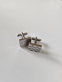 CUFF LINKS