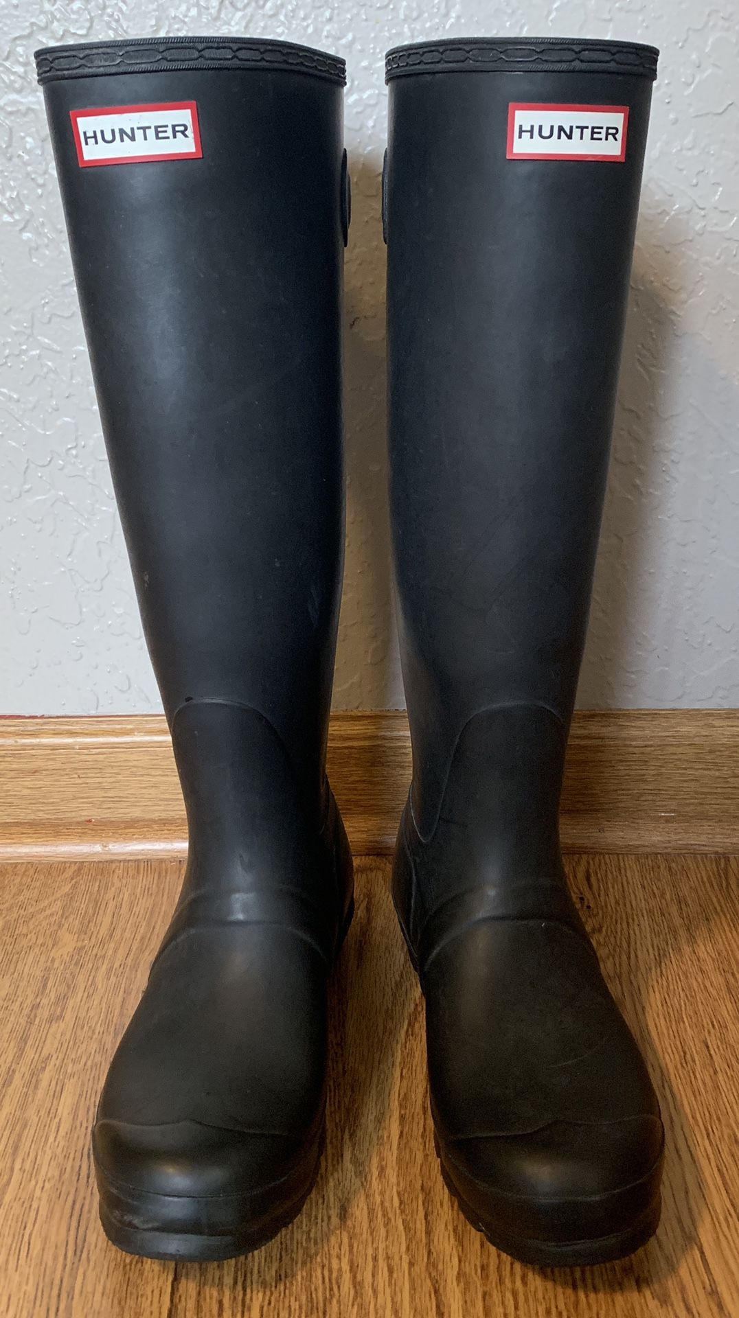 Original Adjustable Matte Black Hunter Boots-Women’s Size 9