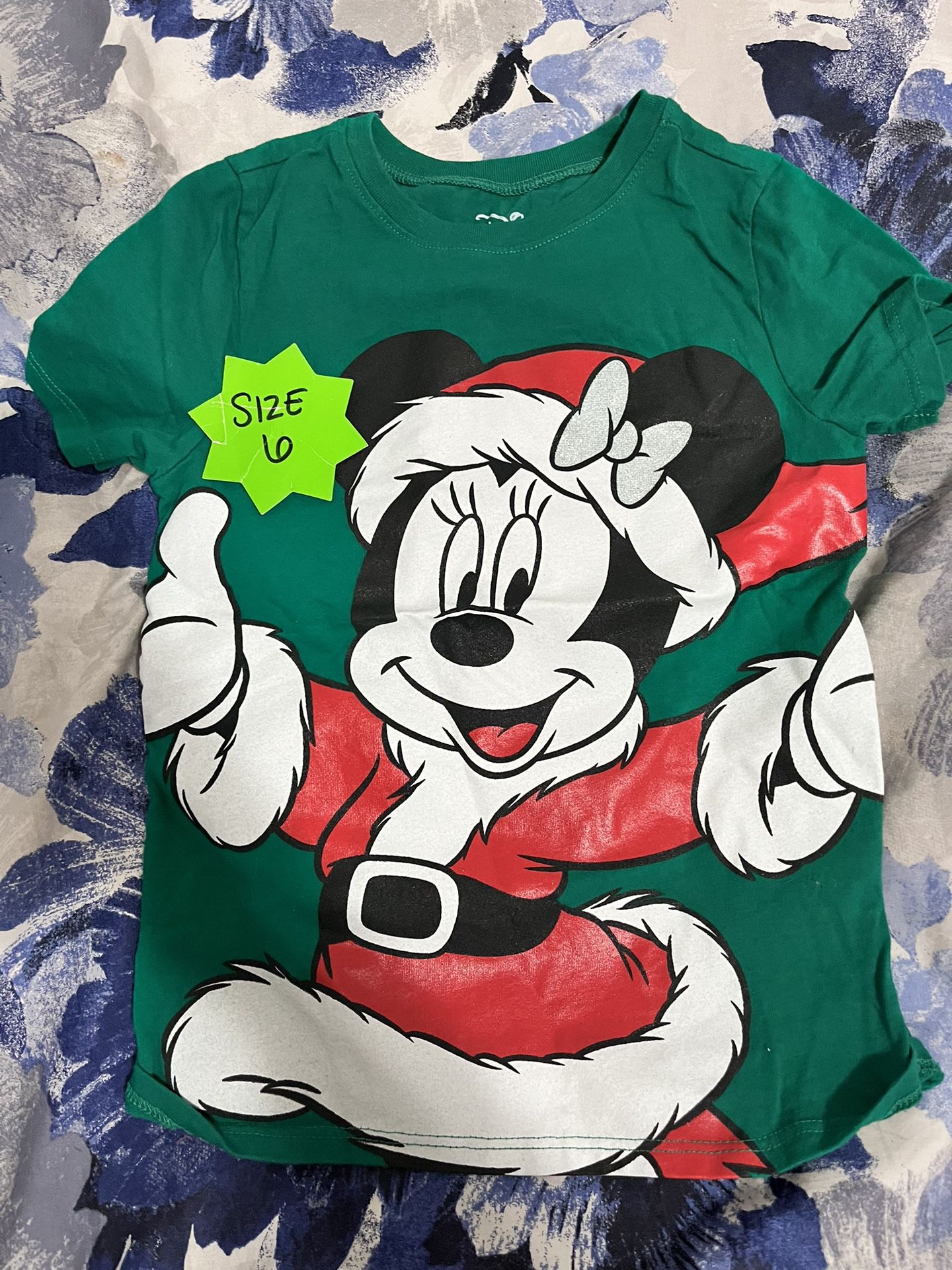Christmas Minnie Mouse T Shirt Size 6