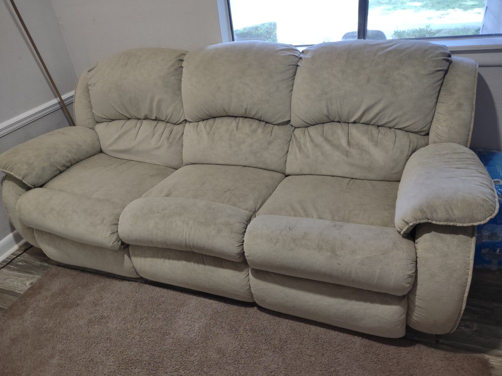 Recliner Couch For 3