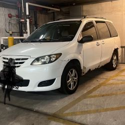 2005 Mazda MPV