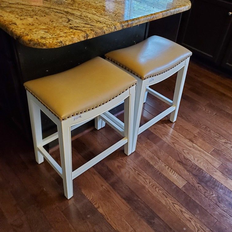 Set Of 2 Brand New Counter Height Stools
