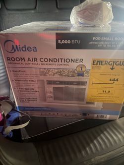 Midea ac unit 5000 BTU