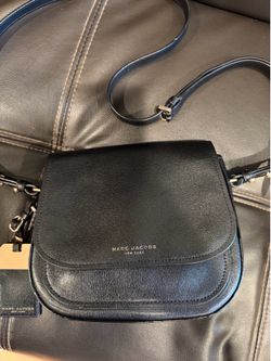 Marc Jacobs Leather Crossbody (black)