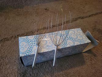Head and back scratcher