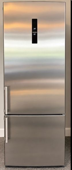 Summit High End Fridge + Freezer!