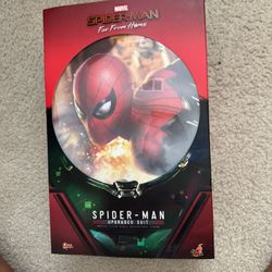 Hot Toys MMS524 Spider-Man Upgraded Suit