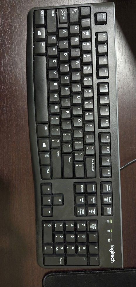 logitech k120 usb keyboard, excellent condition