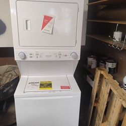 FRIGIDAIRE WASHER/DRYER quiet pack