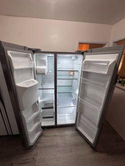 Frigidaire Refrigerator