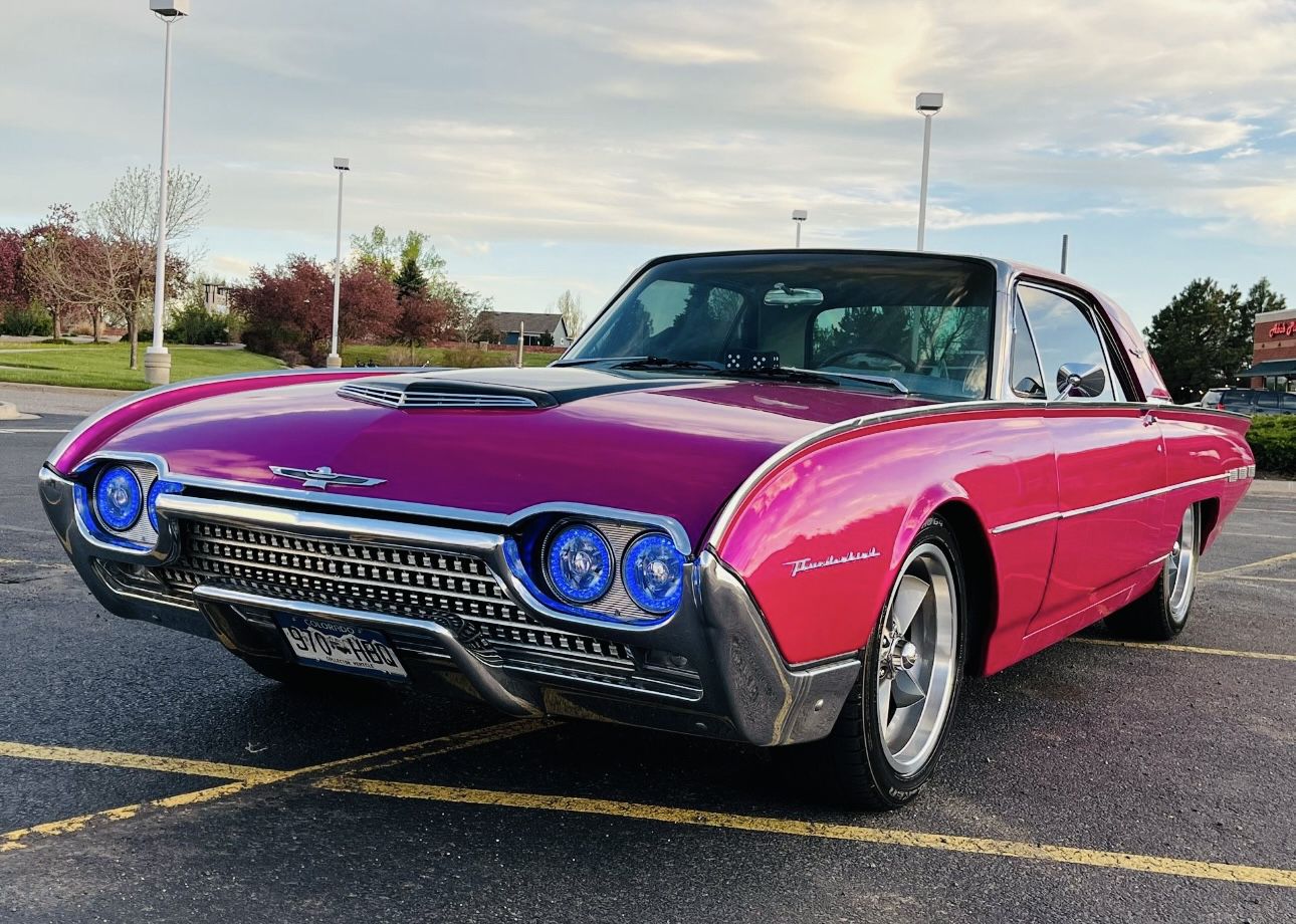 1962 Ford Thunderbird – Custom Hot Pink Pearl