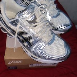 ASIC Gel Kayano 14