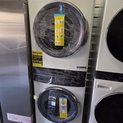 Electrolux Stackable Washer And Gas Dryer 