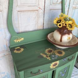 Lovely Green Sunflower Vintage Wash Stand 