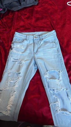 American Eagal Ripped Baggie Jeans