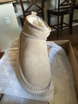 Uggs Boots Size 8