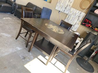 dining table & 3  chairs