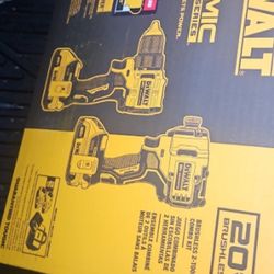 DEWALT ATOMIC 20V MAX Brushless 2-Tool Combo Kit