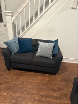 (Sofa $100)(luv seat 75$)