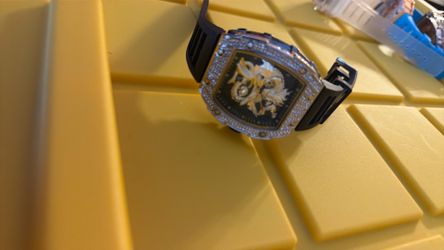 New black dragon watch