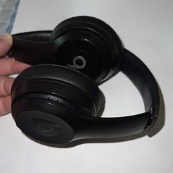Beats Solo 4 