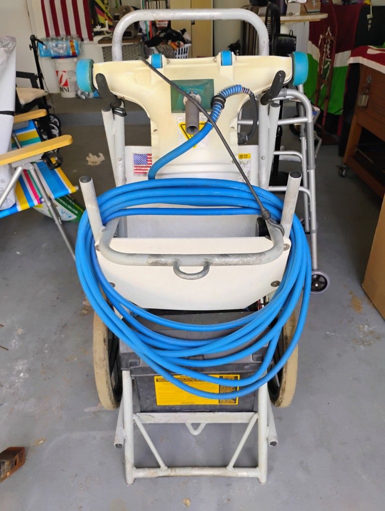 Hammer Head Pool Vacuum . $1100